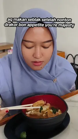 #bonappetiteyouremajestycore  #makanseblak  #seblak  #makancore 