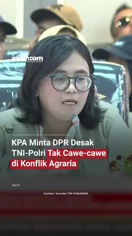Konflik Agraria, Jangan Aparat yang Dikirim Sekjen Konsorsium Pembaruan Agraria (KPA) Dewi Kartika meminta pemerintah tak lagi mengandalkan aparat keamanan dalam menyelesaikan konflik agraria. “Kalau bisa, Pak pimpinan DPR, kalau ada konflik agraria itu atau ada masyarakat mempertahankan tanahnya, yang diturunkan jangan Polisi dan TNI. Yang diturunkan itu adalah para menteri, perwakilan dari kementerian dan lembaga,” ujar Dewi dalam audiensi dengan pimpinan DPR, Rabu (24/9/2025). Dewi menilai pendekatan aparat justru berpotensi memicu gesekan dengan petani. Ia berharap menteri terkait turun langsung ke lapangan untuk mendengarkan masyarakat. “Jadi petani, nelayan, perempuan di pedesaan itu tidak lagi dengan polisi dan TNI. Pendekatannya jangan legalistik,” tegasnya. Audiensi ini juga dihadiri pimpinan DPR seperti Sufmi Dasco Ahmad, Titiek Soeharto, serta para menteri terkait, mulai dari Menhut Raja Juli Antoni, Menteri ATR/BPN Nusron Wahid, hingga Kepala Staf Presiden Muhammad Qodari. — Selengkapnya klik link di bio atau download aplikasi inilah.com di AppStore & Google Play Store. #inilahNews #InilahCom #TitikTengah #TitikCerah #InilahNews #KonflikAgraria #ReformaAgraria #Petani #KeadilanSosial #DPR #KPA #BeritaHariIni #inilahdotcom