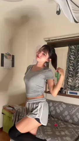 このダンス腰ヒットが醍醐味らしいよ、ニーハイお久しぶり