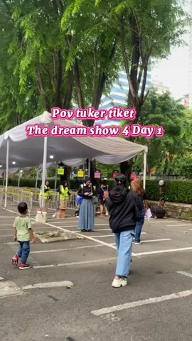 Penukaranya si cepet banget ya. Tapiiii 😅#tds4jakarta #tds4injakarta #nctdream #dyandraglobal 