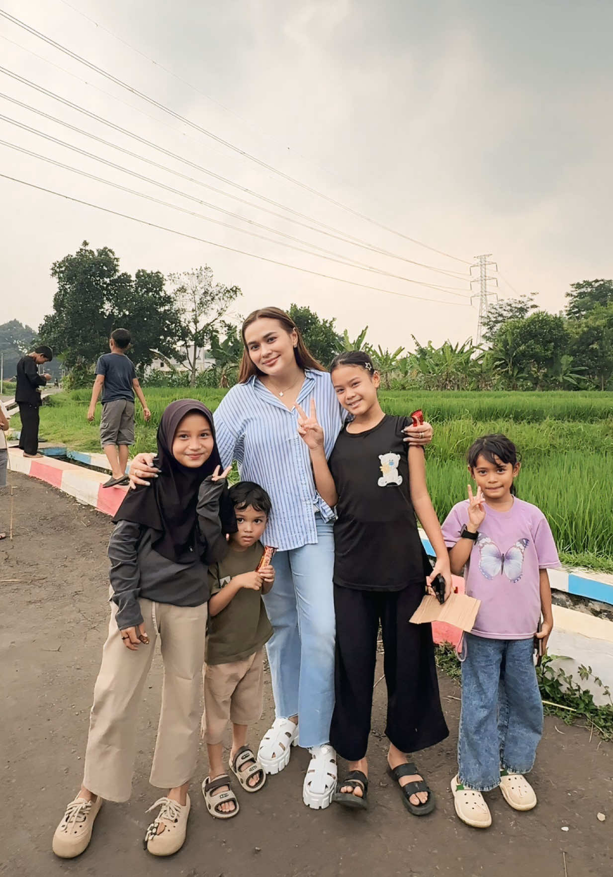 Reses Anggota DPRD Kota Bogor Karina Soerbakti Di Palasari, Sindangsari, Bogor Timur, Kota Bogor.  #warnabaruuntukkotabogor #kawankarinasoerbakti
