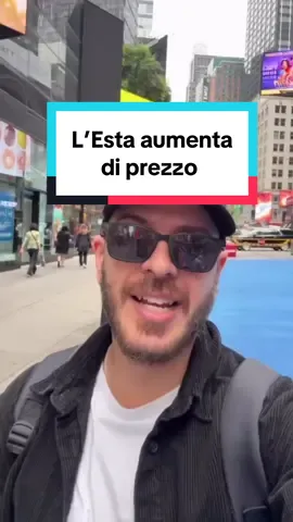 L’ESTA va fatta obbligatoriamente, ma quanto ci costa?😎 tra qualche giorno aumenterà il costo di questa applicazione del doppio, quindi sbrigati a farli prima che inizi ottobre 2025🤷🏻‍♂️ stai organizzando il tuo viaggio a New York?😏 scrivimi nei commenti quando vieni 💪🏻 • • • • • • #newyork#nyc#money#holiday#esta 