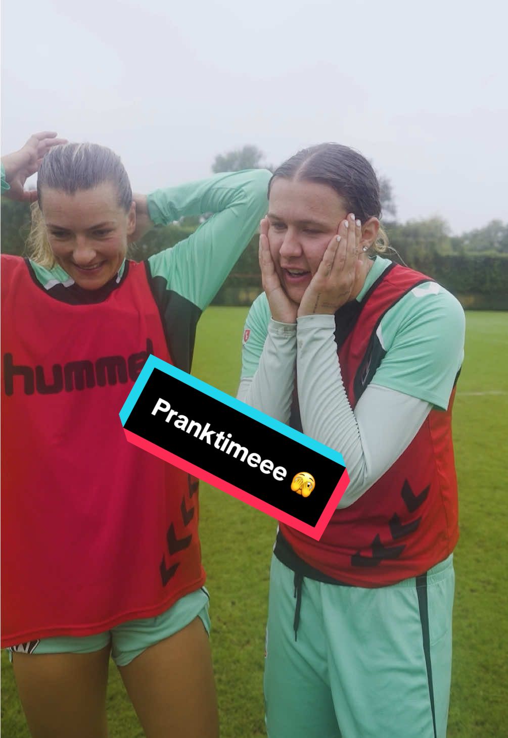 Alles Salat, @LM7🧃! 🥗 Wir haben Larissa mit einer falschen #FC26 Karte gepranked - sorry not sorry. 😂🤭   #svw #FC26 #fcratings #fc26ratings 