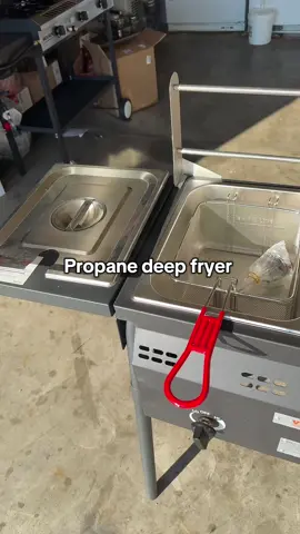 Buy before it’s gone#shopping #deepfryer #vevor #outdoordeepfryer #homefinds #shopping 
