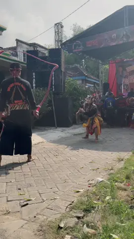 Sak sruittt😀  #celengsrenggi #jarananlamongan  #jaranan #putrasejati 