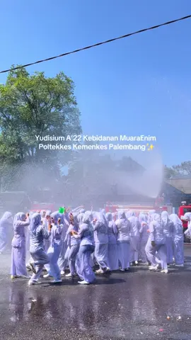 H-27 wisuda🤍