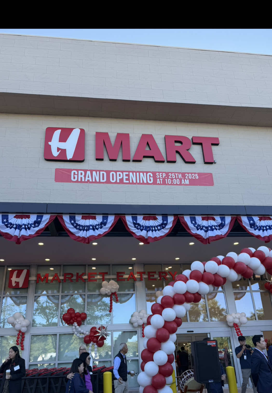 H Mart is officially open in Orlando!!!!! #hmartorlando #hmart #orlandofl #orlando #shopping 