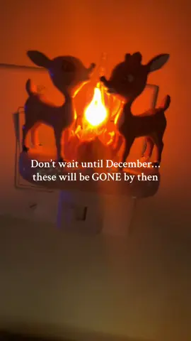 Replying to @notyouraveragecat #christmasnightlight #nightlight #nightlights #lucesnavideñas #navidad 