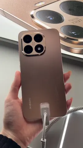 Xiaomi 15T in Rose Gold Colourway 💕 #Xiaomi15T #Xiaomi15TPro #Xiaomi #Smartphone 