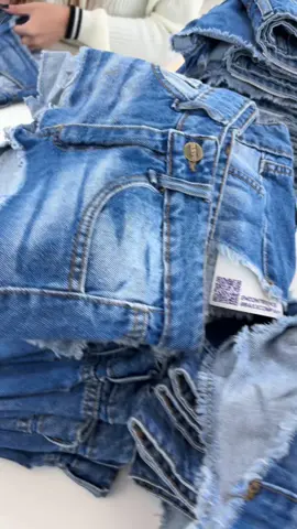 Atención mayoristas! Pedí catálogo y vende Baxx en tu local