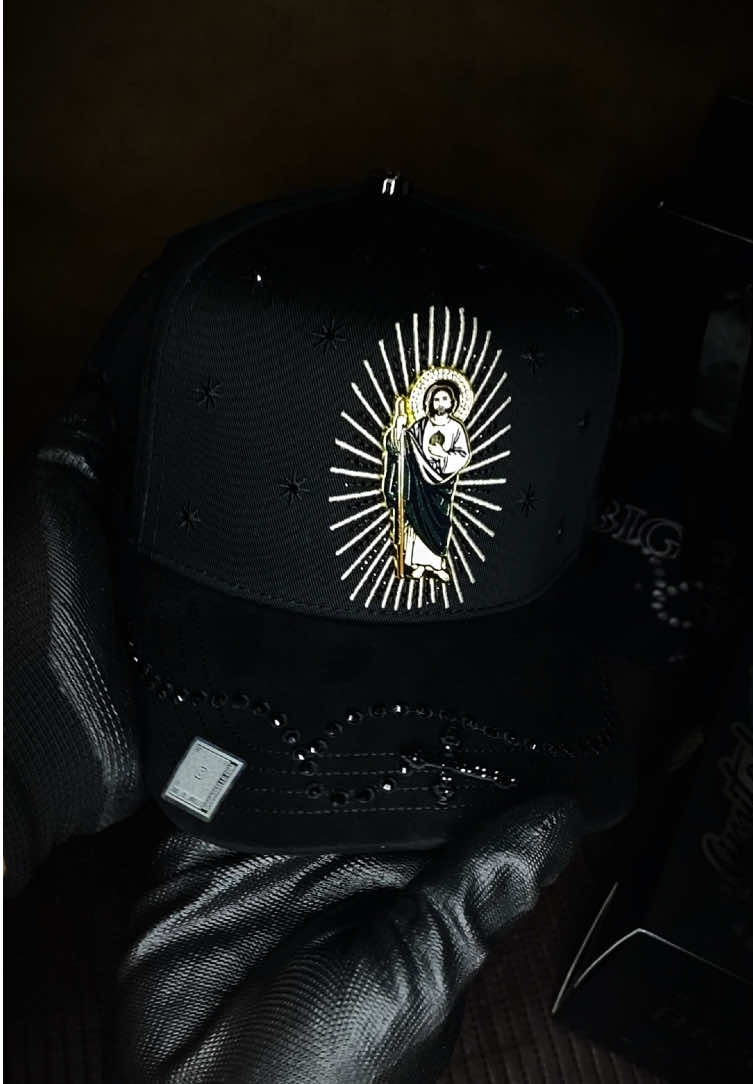 Bigg Boss San Judas Black✨ Envíos a todo México 🇲🇽 Mr. Hats🧢😈🔥 #fyp #gorrasoriginales #biggboss #sanjudastadeo💚 #hats 