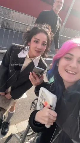 DARA MY WOMAN SHE’S SO GORGEOUS  #2ne1 #moschino #sandarapark #MilanFashionWeek #mfw @산다라박 Sandara Park  