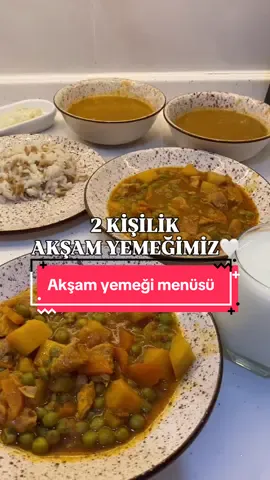 Günün menüsü🌸🫶🏻 Daha fazla menü önerisi ve yemek tarifi için takip etmeyi unutmayın💐 Ezogelin çorbası Tavuklu bezelye yemeği Pirinç pilavı Patlıcan tarator #aksamyemegi #akşamyemeği #yemektarifivideoları #yemektariflerim #patlıcanyemeği            Markalar reklam değildir