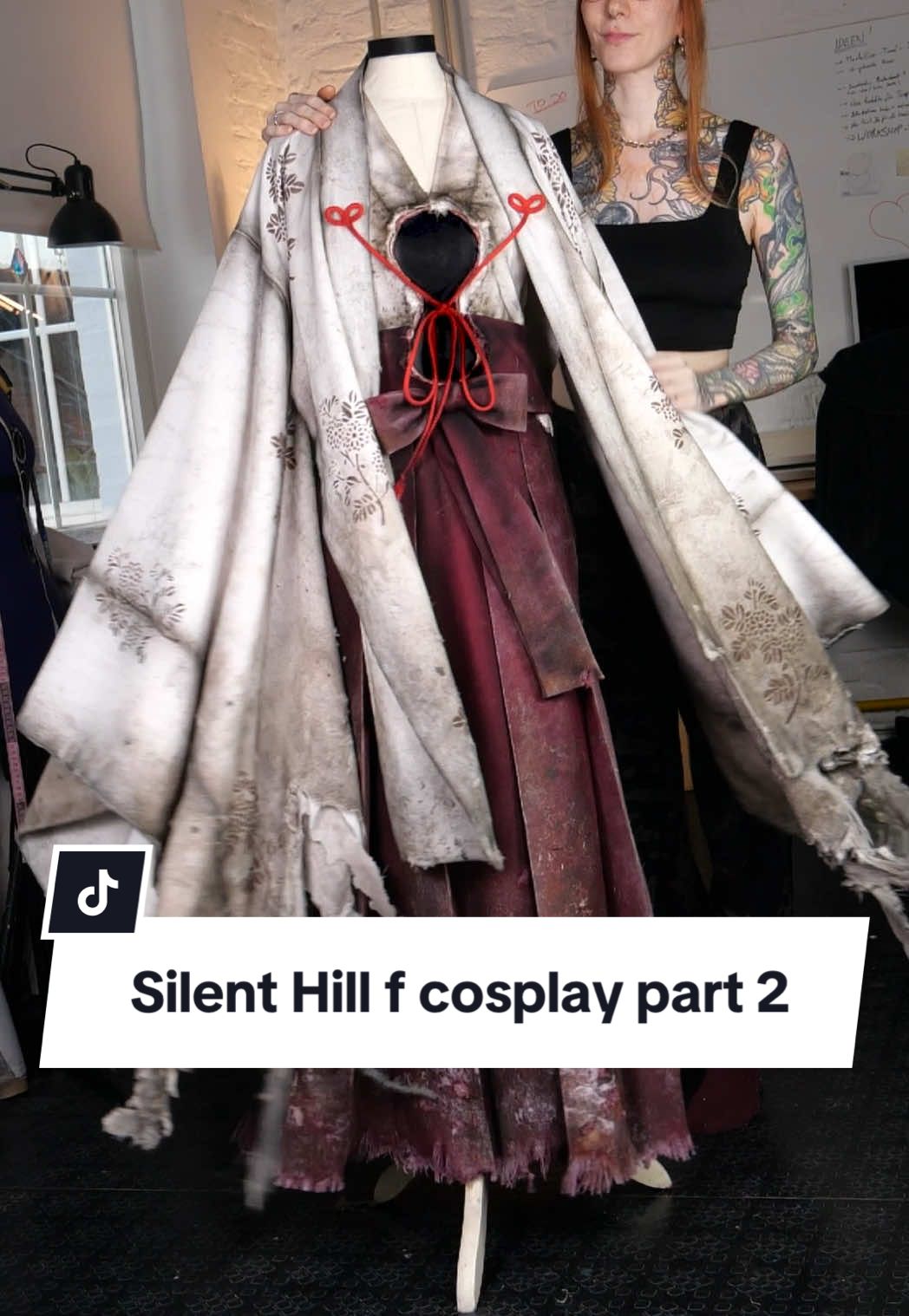 Today is the release of Silent Hill f and to celebrate that I am showing you the next step of bringing Sakuko to life. I teamed up with my friend Maja who is a true master in costume weathering. When I started this project I knew from the very beginning that I wanted her for supporting me with the heavy weathering work. Even though it's always sad to destroy a perfectly sewn garment, I think it looks SO much cooler now! Sponsored by @Konami  #SILENTHILLf #konami #silenthill #sakuko #cosplay 