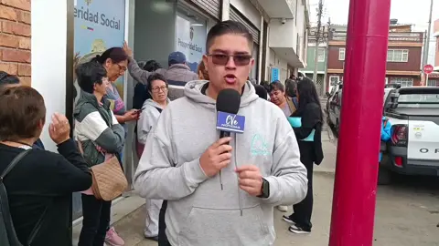 #Soacha Bonos solidarios para la tercera edad 🙋🧓 Hoy el departamento de prosperidad social del gobierno nacional están haciendo la inscripción de los interesados en este programa. En total son 7 mil cupos para Soacha.  Vea los detalles ⬇️⬇️