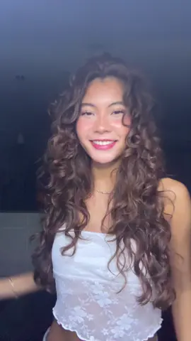 andaba martillando 