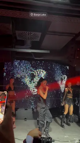 Teodora Dzehverovic Club 17 Banja Luka #teodoradzehverovic #banjaluka #uzivo #nastup #balkanmusic 