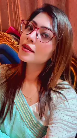 How am i look with chasmish look??🥹🥹🥹