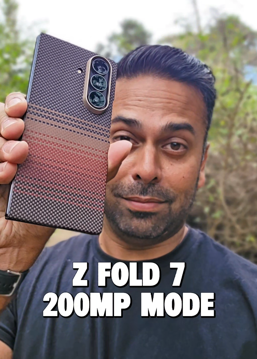 The 200MP mode on the Samsung Galaxy Z Fold 7 is great if you want to take pictures with more details! This could be handy for cropping and zooming into photos in post, or even if you want to print out larger photos 👌 Have you used the 200MP mode before? #fyp #foryou 