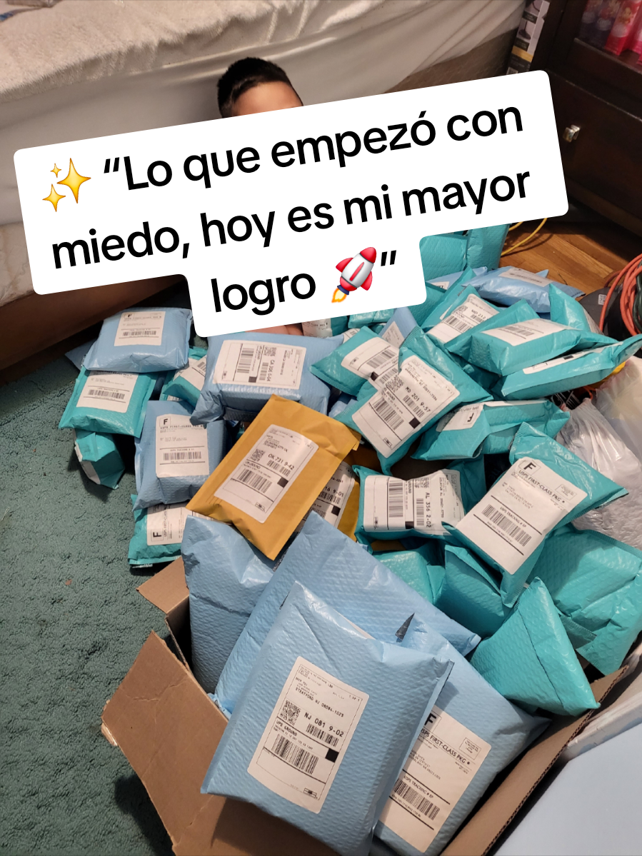 “Hace tres años empecé con miedo e incertidumbre, pero aprendí que cada intento cuenta. Si fallas, inténtalo de nuevo. Los sueños se construyen paso a paso ✨#EmprenderConValor#MotivaciónDiaria#NegocioDigital #aprendegratis #VenderEnAmazon 
