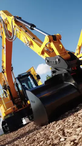 Ever wondered what happens when top operators meet cutting-edge technology? Watch the pros push JCB machines to the limit in the Operator Challenge at Plantworx.