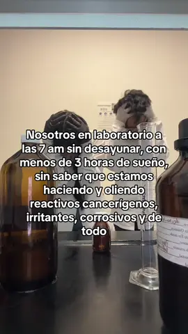 No vamos a pasar de los 30’s. Te odioamo Icesi  #laboratory #fyp #quimica #reacciones #qfb  