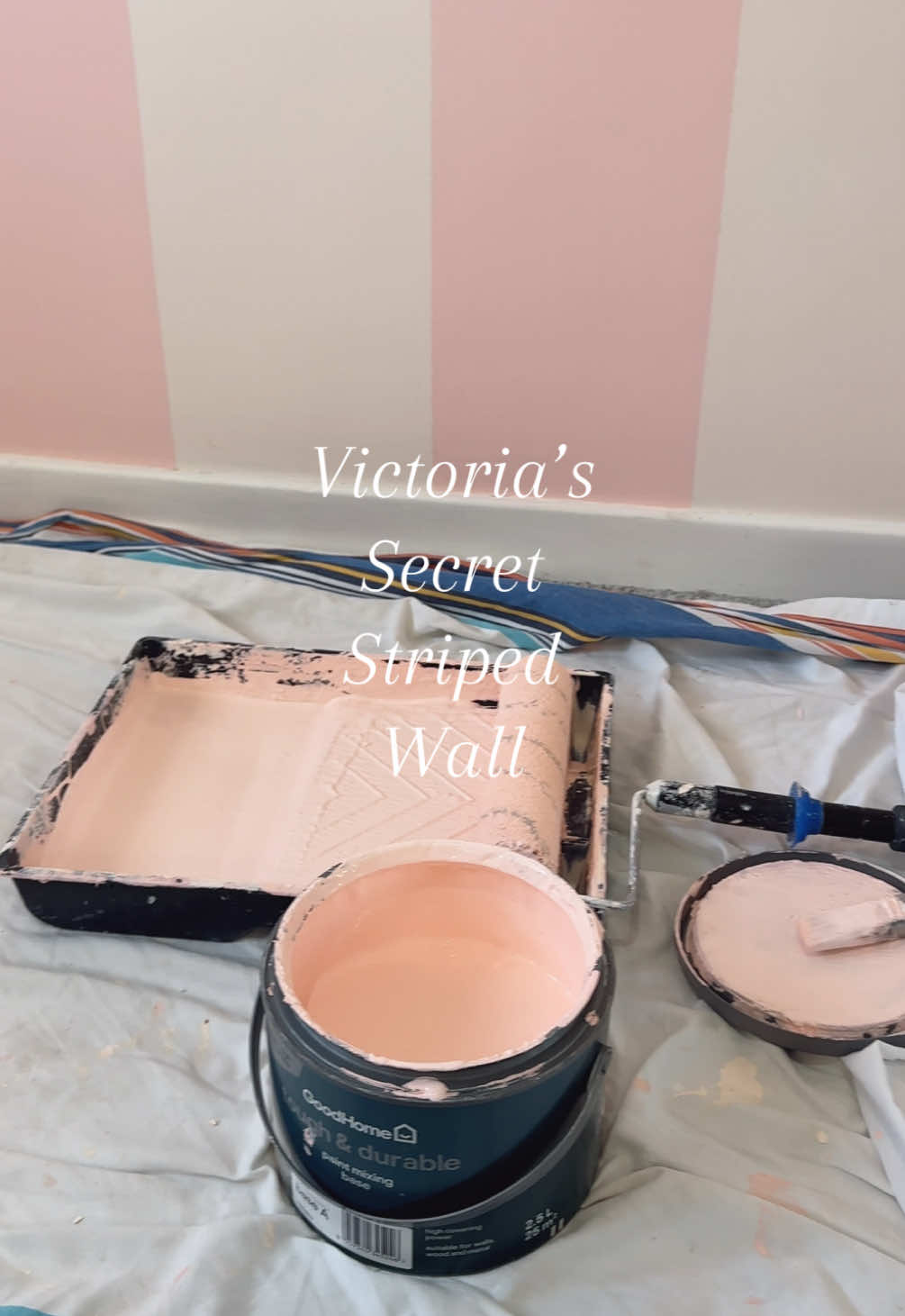 latest addition to my room 🤭💗 #roominspo #y2k #2016vibes #victoriassecretfashionshow 
