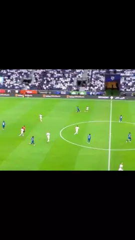 د45+4' | هدف ثانٍ لـ الهلال ضد الأخدود. ⚽ ثيو هيرنانديز. 🎯 كايو سيزار.#دوري_روشن_السعودي #الخلود #الهلال 
