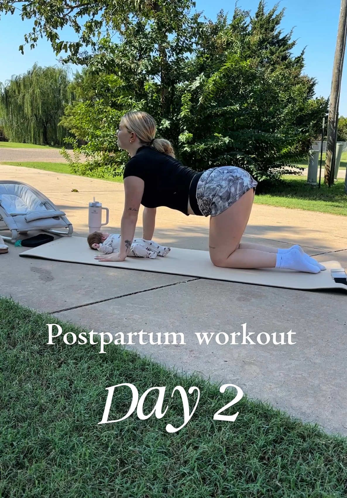 3 weeks postpartum and loving this simple core workout❤️ Full workout below 👇🏼  •cat cow  •360 breathing  •glute bridge  •heal slides  •Toe taps  •weighted glute bridge March  #postpartumworkout#coreworkout#fyp#hotmom#getfit