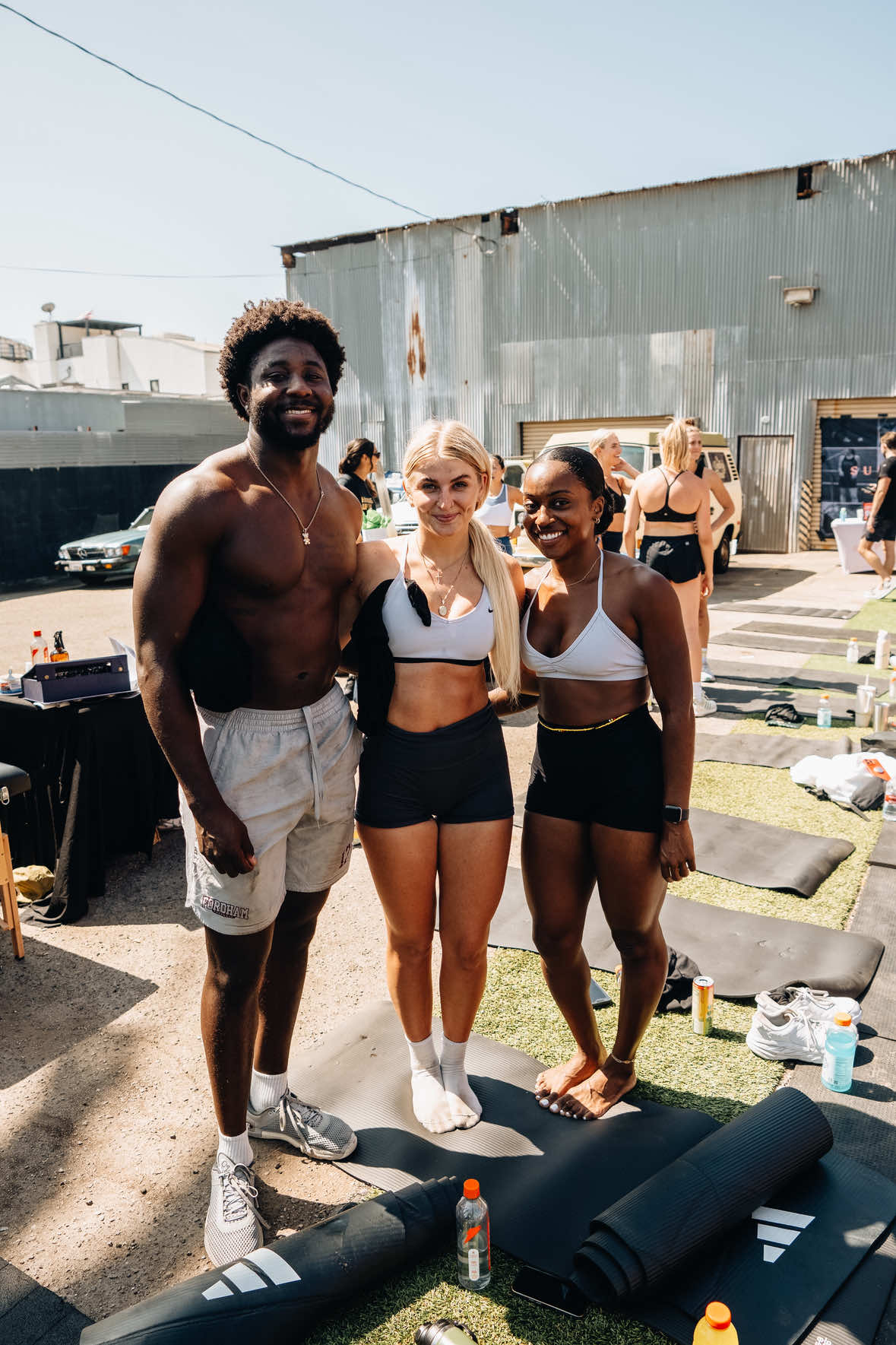 being surrounded by those that just get you>>>  #formercollegeathlete #lifeaftersports #athletex #communityforathletes 