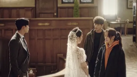 23:13 ︱ insta: luvkdramaaaa 〢  Don’t take anything ! ╭JTBC╮ #kdrama #fyp #theoneandonly #ahneunjin #joy 