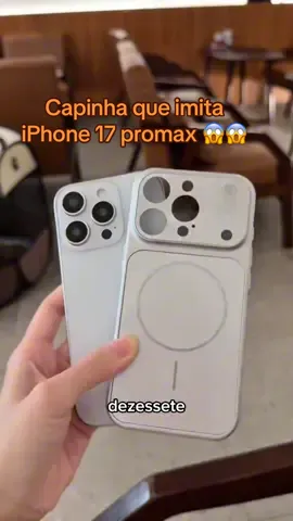 Capinha que imita iPhone 17 pro max, transforme seu iPhone antigo no novo iPhone 17 #iphone17 #aple #capinhaiphone17 #tecnologia #tiktokshop 