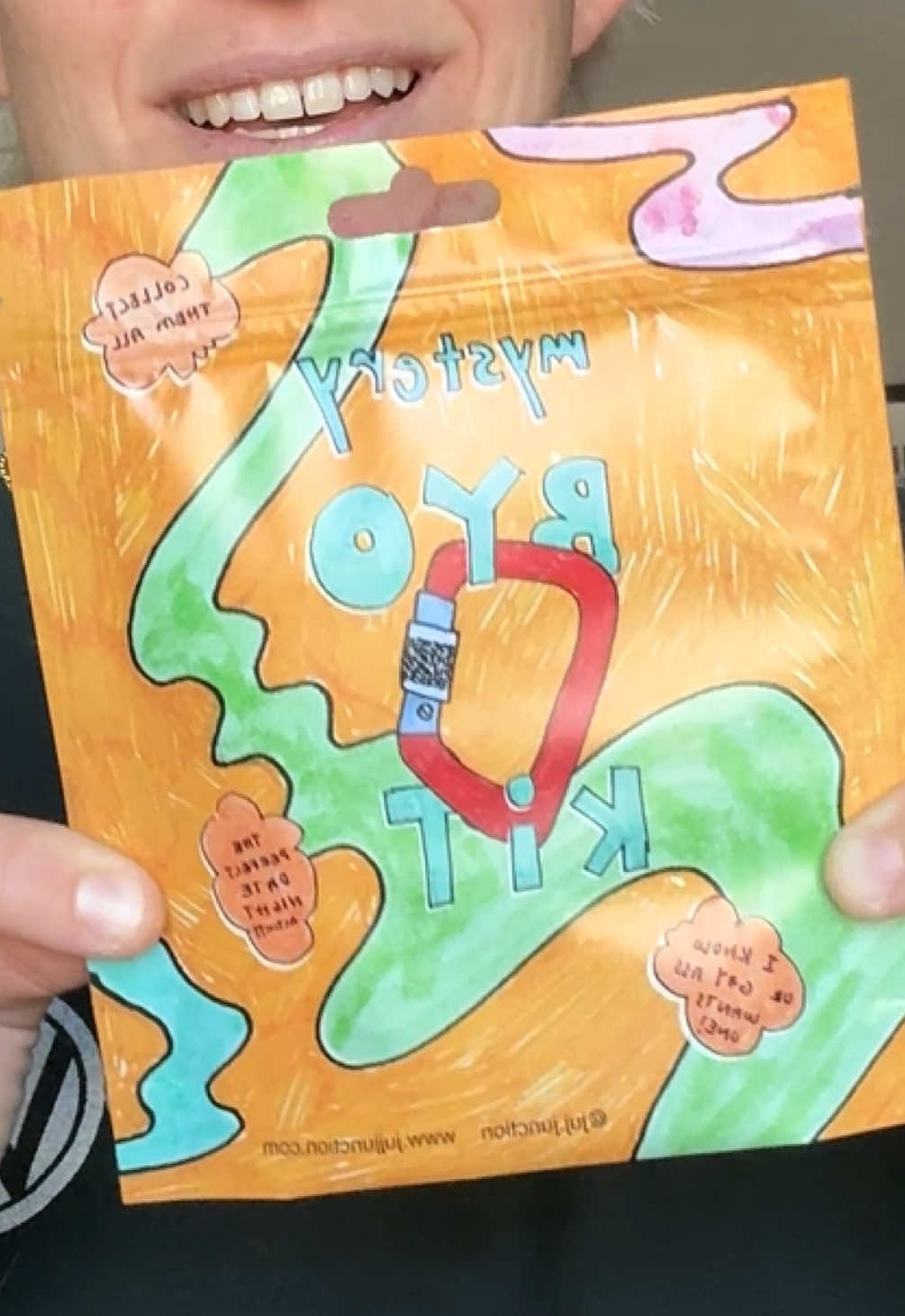 was this genius or is this a flop? #jujjunction #carabiner #lgbtq #buildyourown #datenight 