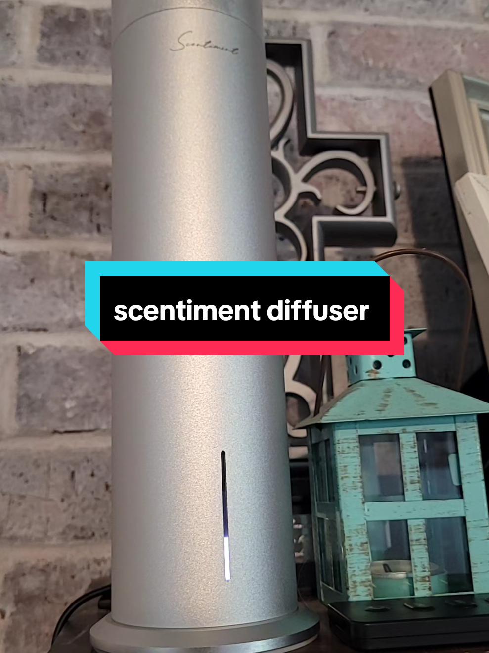If you haven't grabbed this yet, you are missing out on having your house smell AMAZING!!! @Scentiment #scentiment #scentimentdiffuser #nowaterdiffuser #sofresh #giftideasforher 