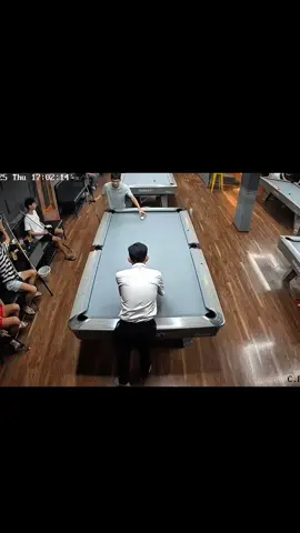 Tập đi chấm cùng @dh #billiards #danang 
