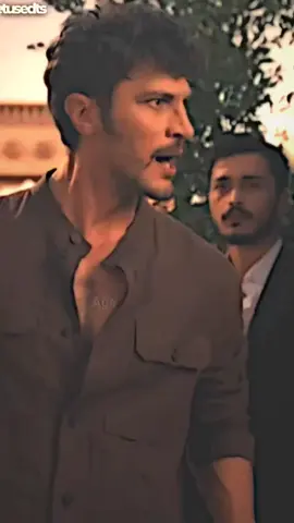 Ağa da Benim Halef de Benim 🖤 @ilhansen & @aybukepusat   #sermel  • • #halefköklerinçağrısı #halef #serhatdoğramacı #aybukepusat 