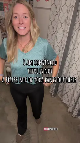 I never find yoga pants that are the perfect length and the fact that these have a Waste that looks like this just has me crazy about these pants!! #yogapants #pants #fashion #womensclothing 