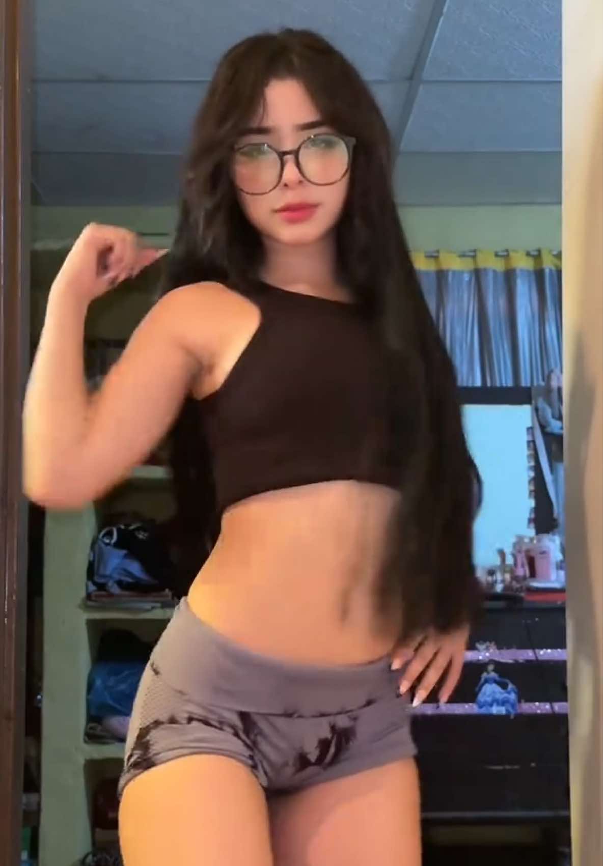 Me gusta el baile de zao 😳💙 #viral #dancer #foryoupage #trend #gotic 