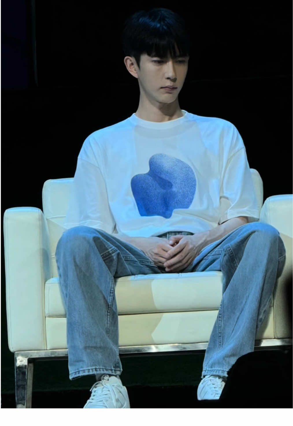 Agent/Broker, you can’t be absolved from blame-bring our idol back to us!😭 🇨🇳🐟🍋 经纪人，你脱不了干系，把我家哥哥还给我们。😭 #yumenglong于朦胧  #ユーモンロン 