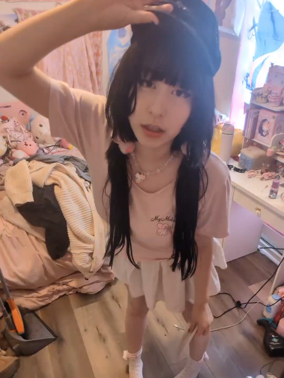 if my room is messy i get mad over it. #cutecore #kawaiicore #kawaii #kawaiioutfit #kawaiiroom 