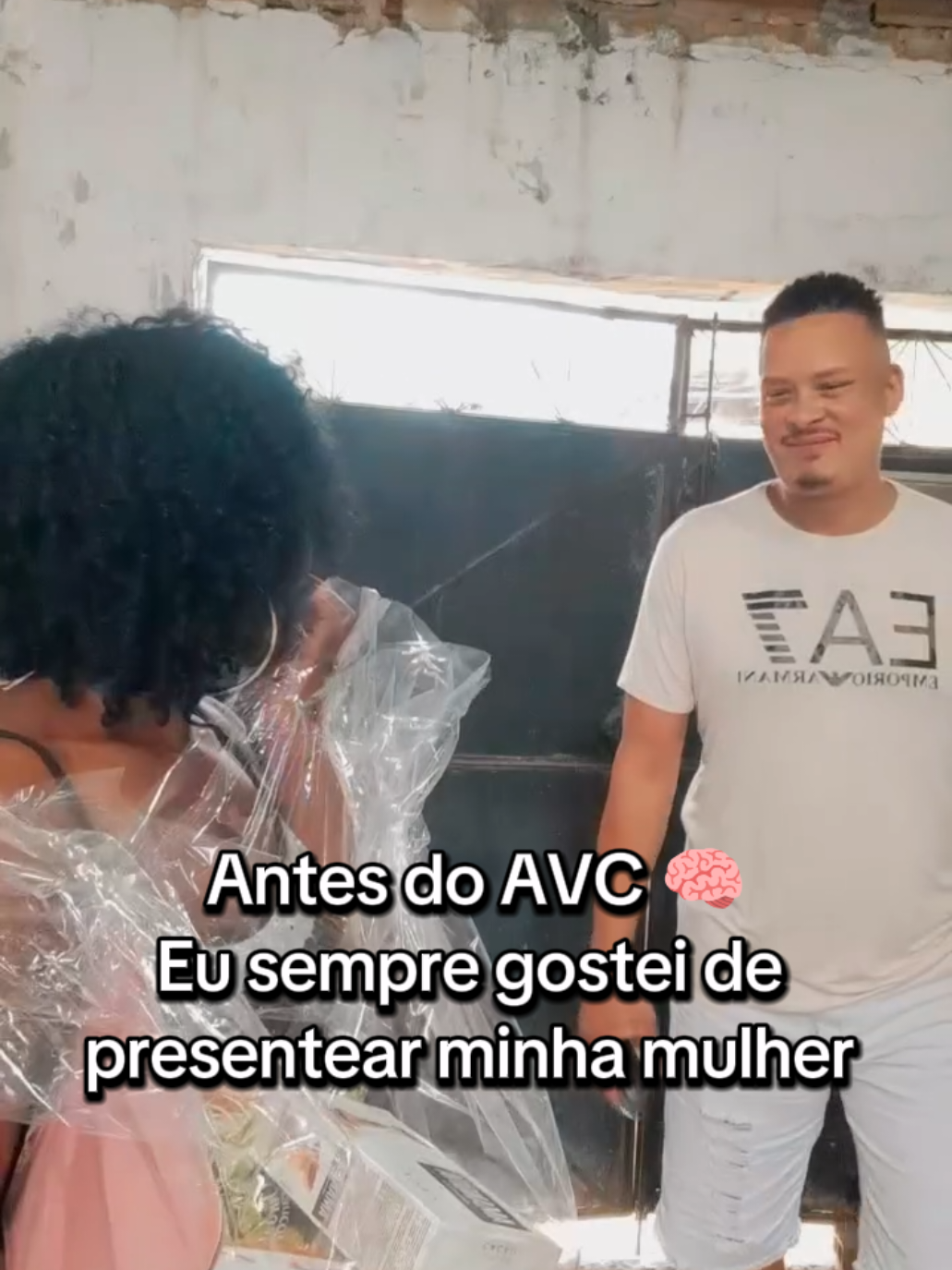 Eu irei melhorar por nós , eu sinto falta de fazer isso , sempre gostei de te fazer feliz 💗 #amor #casal #foryoupage❤️❤️ #avc #reabilitação 