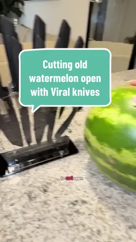 This knife set never disappoints but this watermelon definitely disappointed me. I had no idea this happens. I recommend this knife set because it cuts really good. It’s extremely sharp and I love the clear acrylic stand. It looks good in any kitchen and it saves space. @D.PERLLA @HOUSNAT #knifeset #cuttingwatermelon #dperlla #knives #sharpknife 