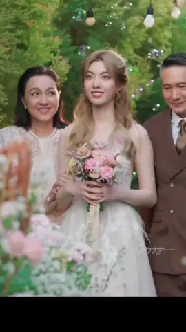 I respect all Muslim and I know this song is related to Muslim but this song is so nice ☺️@Lingling Kwong @ออมออมเอง:^D #LingOrm #weddinglingorm#foryou #fyp #foryoupage 