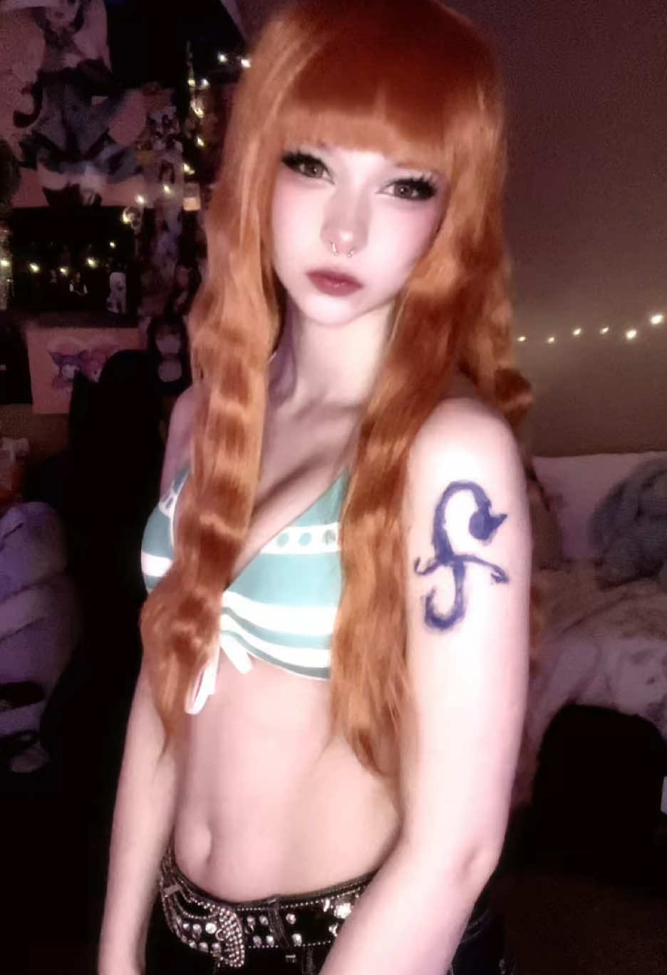 Theater is kicking my ass rn🥀 #cosplay #nami #namicosplay #onepiece #onepiececosplay @하영𓂃 ࣪˖ ִֶཐི༏ཋྀ @adxre.cos @Frosty ❄️ 