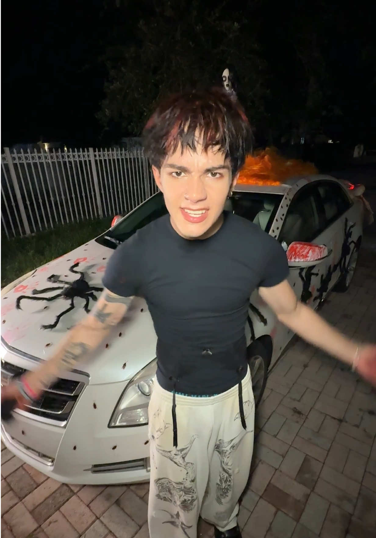 Quieren ver la reacción? Miren en los comentarios  #car #decoration #decoracion #carro #halloween 