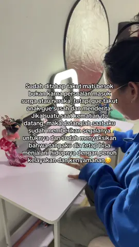 Semoga kita semua slalu diberikan rezeki yg berlimpah dan umur yg panjang ya❤️🤗