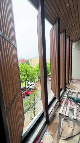 Cửa lam xoay đồng bộ chất liệu gỗ nhựa 2 lớp cao cấp, lõi thép hộp #ecowood #cualamxoay #gonhua #gonhuaxanh #thiconggonhua