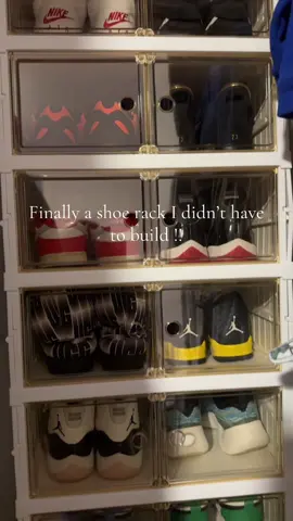 Omggg this is so cool!! Fits mens and woman’s shoes easily! #fyp #shoerack #foryoupage #viral #tiktok 