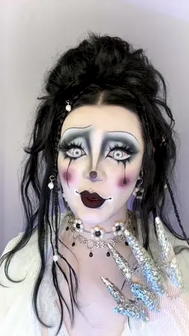 Octobers just around the corner 🎃👻 prepare to be sick of me 🥰 ____ (items with * are gifted)  ✖️Details: ⛓️‍💥Jewellery  @regalrose  • LILLIAN. Pearl Daisy Choker & Hoop Earrings* • CELIA. Black Agate Droplet Chain Collar * (Code VOCALLYSHOOK15 for $ off/ use my 🔗 in bio!⬆️ this is an affiliate code🖤) __ Makeup details in previous post 💋 ______ • #halloweenmakeup #clown #fyp #trending #creativemakeup 