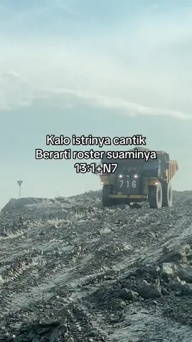 Meledak”gajih😂#tambangbatubarakalimantan #storytambang #tambangbatubara #tambanghitz #operatormuda 